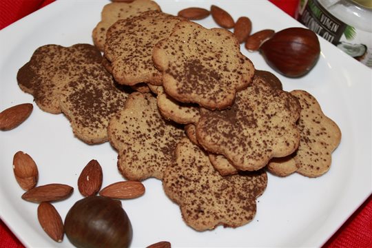 Keksíky z gaštanovo-kukuričnej múky, ochutené kokosom