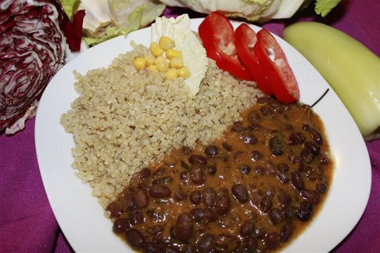 Adzuki fazuľa na paprike s quinoa