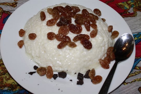 Puding z ryže so šľahačkou