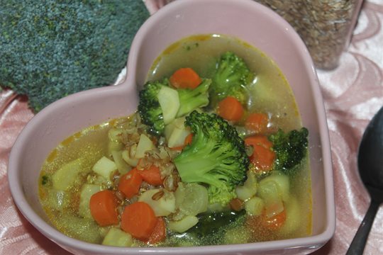Zeleninová polievka s ražnými vločkami